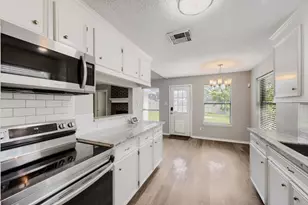 3074 County Rd 855B, Alvin, TX 77511 - Photo 14