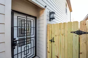 8328 Corinth St, Houston, TX 77051 - Photo 36