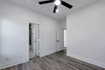 8328 Corinth Street #B, Houston, TX 77051 - Photo 12