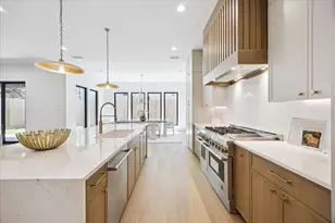 1209 Willard St, Houston, TX 77006 - Photo 6