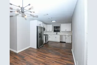 204 E 18th Street, Georgetown, TX 78626 - Photo 10
