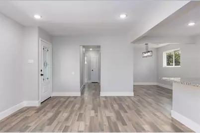 9807 Jaywood Drive, Houston, TX 77040 - Photo 6