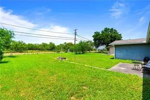 1614 Santa Fe Dr, Kingsville, TX 78363 - Photo 10