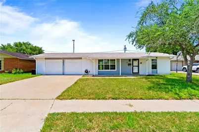 1614 Santa Fe Drive, Kingsville, TX 78363 - Photo 1