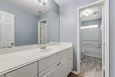 9322 Eaglewood Glen Trail, Houston, TX 77083 - Photo 22