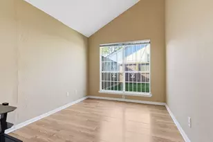 9306 Corner Oaks Ln, Houston, TX 77036 - Photo 20