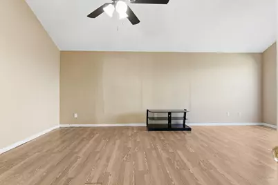 9306 Corner Oaks Lane, Houston, TX 77036 - Photo 14