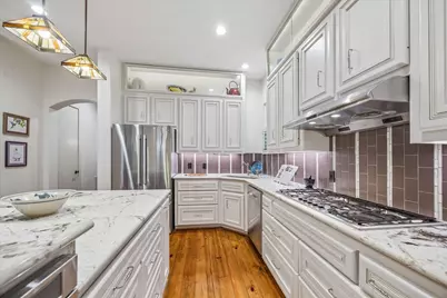 706 E 12th Street, Houston, TX 77008 - Photo 18