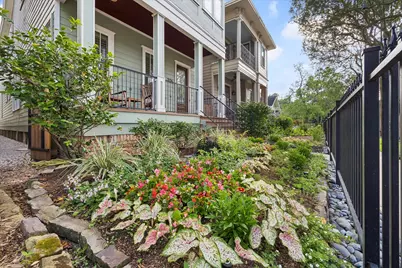 706 E 12th Street, Houston, TX 77008 - Photo 2