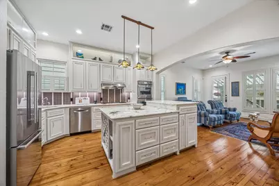706 E 12th Street, Houston, TX 77008 - Photo 4