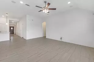 15702 Rosemary Hl Ln, Conroe, TX 77302 - Photo 10