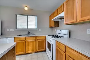 11917 Longwood Garden Way, Houston, TX 77047 - Photo 10
