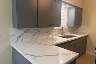 7335 Tanager St, Houston, TX 77074 - Photo 4