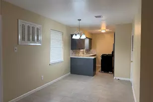 7335 Tanager St, Houston, TX 77074 - Photo 2