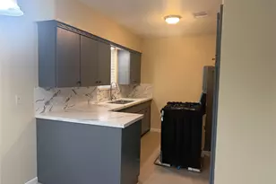 7335 Tanager St, Houston, TX 77074 - Photo 4