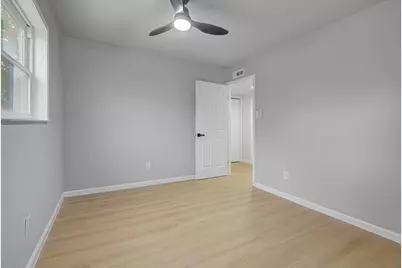 15507 Sierra Valle Drive, Houston, TX 77083 - Photo 30