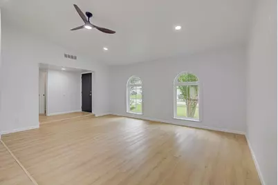 15507 Sierra Valle Drive, Houston, TX 77083 - Photo 18