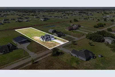 850 Longhorn Trail, Angleton, TX 77515 - Photo 2