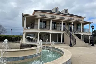 10888 Dauphine St, Willis, TX 77318 - Photo 16