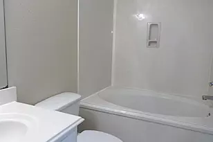 9510 Narnia Springs Ct, Houston, TX 77075 - Photo 8