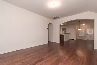 5610 Amelia Plantation Drive, Katy, TX 77449 - Photo 6