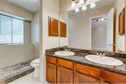 2010 Hickory Glen Drive, Missouri City, TX 77489 - Photo 22