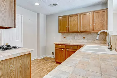 2010 Hickory Glen Drive, Missouri City, TX 77489 - Photo 10