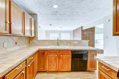 2010 Hickory Glen Drive, Missouri City, TX 77489 - Photo 12