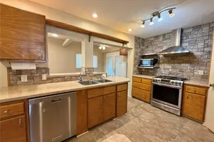 13323 Wells River Dr, Houston, TX 77041 - Photo 4