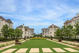 313 Royale Heights Ln, Houston, TX 77024 - Photo 2