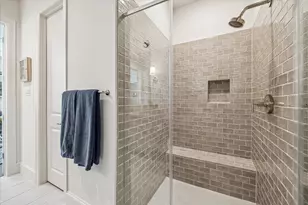 313 Royale Heights Ln, Houston, TX 77024 - Photo 10