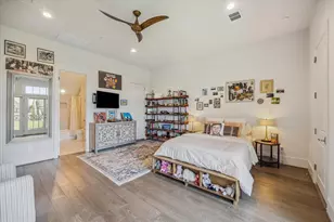 313 Royale Heights Ln, Houston, TX 77024 - Photo 38