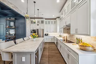 313 Royale Heights Ln, Houston, TX 77024 - Photo 18