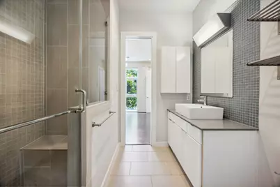 207 Pierce Street #205, Houston, TX 77002 - Photo 18