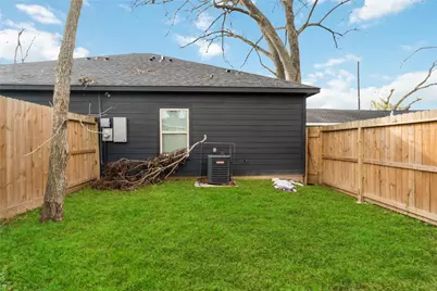 4651 Mallow Street #A-B, Houston, TX 77051 - Photo 20