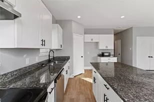 4651 Mallow St, Houston, TX 77051 - Photo 8