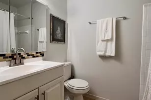 306 Hawthorne St, Houston, TX 77006 - Photo 4