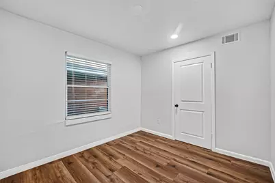 4310 Jorns Street, Houston, TX 77045 - Photo 32