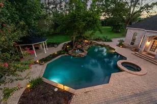 18022 Country Hills, Tomball, TX 77377 - Photo 8