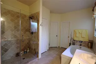 22526 Birch Point Dr, Katy, TX 77450 - Photo 10