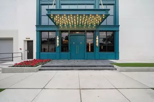 2323 San Felipe St, Houston, TX 77019 - Photo 2