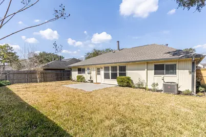 4826 Meadowglen Drive, Pearland, TX 77584 - Photo 22