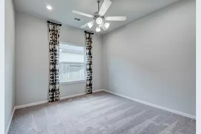 208 Shoreview Drive, Conroe, TX 77303 - Photo 18