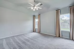 208 Shoreview Dr, Conroe, TX 77303 - Photo 14