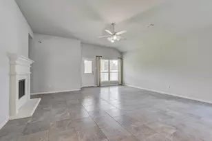 208 Shoreview Dr, Conroe, TX 77303 - Photo 12