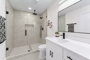 14387 Misty Meadow Ln, Houston, TX 77079 - Photo 2