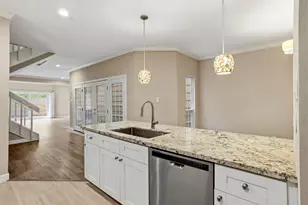 12625 Memorial Dr, Houston, TX 77024 - Photo 6