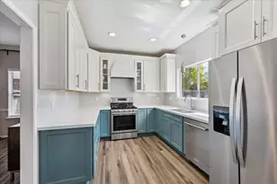 7022 Red Coral Dr, Pasadena, TX 77505 - Photo 12