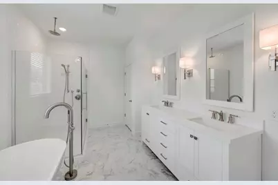 13010 Old Fashion Circle, Mont Belvieu, TX 77535 - Photo 8