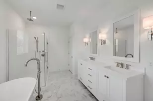 13010 Old Fashion Cir, Mont Belvieu, TX 77535 - Photo 8